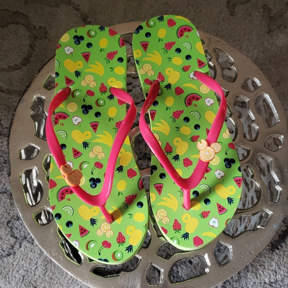 Disney flip flops size L